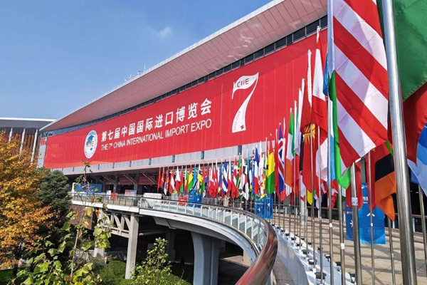 直擊進博——創新技術層出不窮 新品匯聚一睹為快